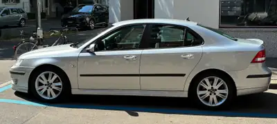 SAAB 9-3 2.0 T 210 Anniversary Edition — Berline suédoise sportive, sans accident — Außenansicht