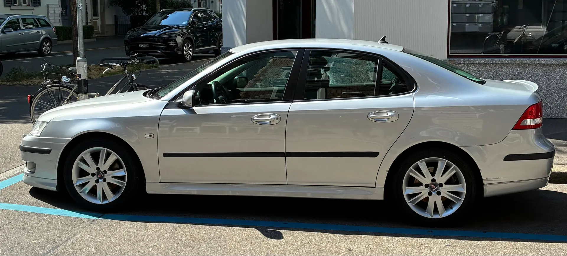 SAAB 9-3 2.0 T 210 Anniversary Edition — Berline suédoise sportive, sans accident — Außenansicht