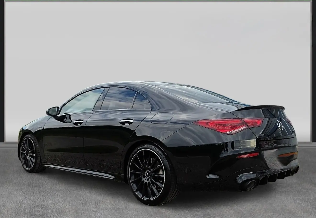 Mercedes-AMG CLA 35 4Matic — Berline sportive haute performance, 82'200 km — vista esterna