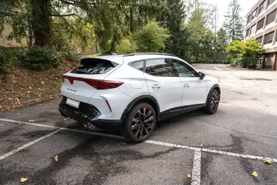 CUPRA Formentor 1.5 eHybrid VZ — Technologie hybride rechargeable et consommation ultra-basse — Thumbnail 7