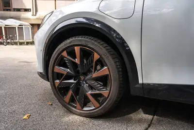 CUPRA Formentor 1.5 eHybrid VZ — Technologie hybride rechargeable et consommation ultra-basse — Thumbnail 11