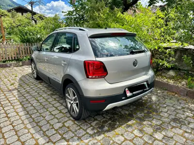 VW Polo CrossPolo 1.2 TSI — Petit SUV urbain économique, entretien impeccable — intérieur