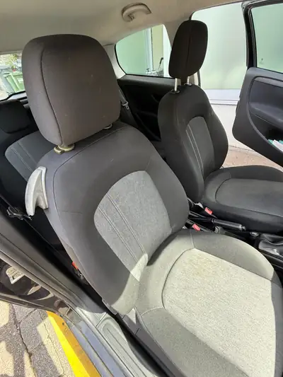 Fiat Punto 1.2 8V MyStyle — Citadine économique et fiable, 56'000 km seulement — Miniature 9