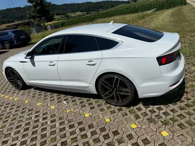 Audi A5 2.0 TDI Sport quattro — Élégance diesel avec transmission S-Tronic — Heckansicht