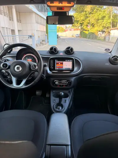 Smart Fortwo Passion Twinamic 2019 — Citadine urbaine économique, entretien Mercedes gratuit — détail