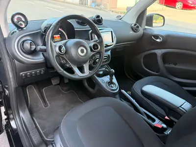 Smart Fortwo Passion Twinamic 2019 — Citadine urbaine économique, entretien Mercedes gratuit — Miniature 7