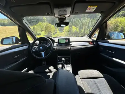 BMW 225 Active Tourer xDrive M-Sport — Monospace sportif, 231 ch et équipements premium — interni