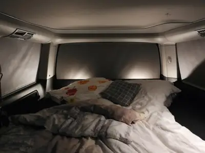 VW T6 California Beach 4Motion — Camping-car 7 places diesel, 4x4 intégral — Thumbnail 15