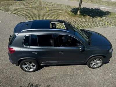 VW Tiguan 2.0 TSI 210 Cup — SUV dynamique, 4x4 intégral, R-Line premium — Heckansicht