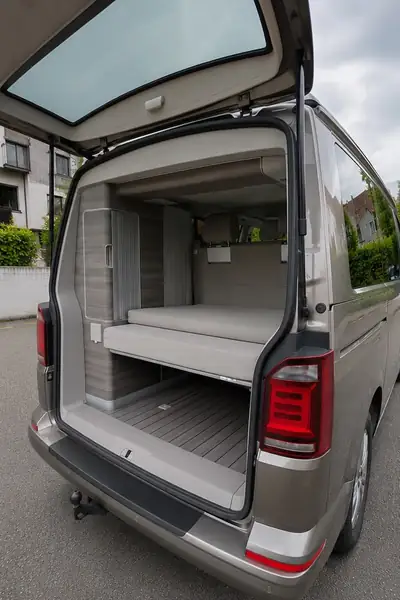 VW T6 2.0 TDI 150 Ocean — Minibus diesel robuste, sans sinistre, 116'000 km — Miniature 7