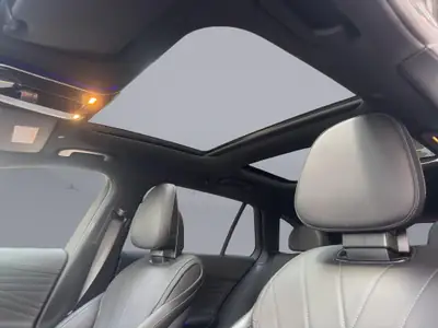 Mercedes-Benz C 220 d AMG Line 4Matic Kombi — Break diesel hybride, 15'000 km seulement — Miniature 11