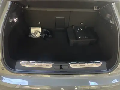 DS 4 1.6 E-Tense Performance Line+ — Hybride rechargeable, 87'000 km, design premium — Miniature 17