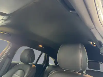 Mercedes-Benz EQC 400 AMG Line — SUV électrique 408 ch, 50 000 km seulement — Miniature 11
