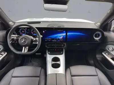 Mercedes-Benz GLB 220 4matic AMG Line — SUV compact hybride essence, 20 km seulement — Miniature 12