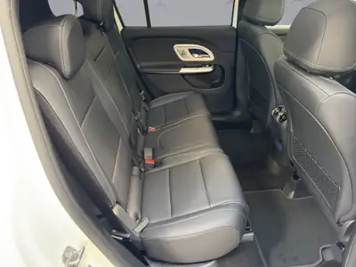 Mercedes-Benz GLB 220 4matic AMG Line — SUV compact hybride essence, 20 km seulement — Miniature 15