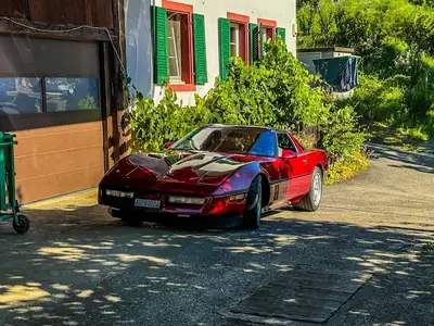 Chevrolet Corvette ZR-1 1990 — Légende américaine, 381 ch et statut de véhicule de collection — dettaglio