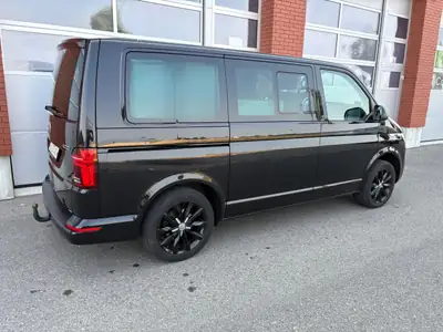 VW T6.1 2.0 TDI 150 Comfortline — Minibus 7 places, diesel économique et fiable — vista posteriore