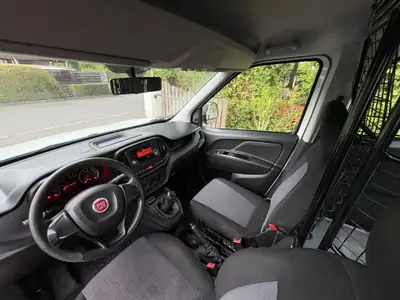 FIAT Doblo 1.4 Natural Power — Utilitaire polyvalent bi-carburant, 93 000 km — vista posteriore