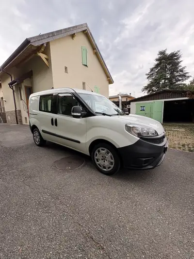FIAT Doblo 1.4 Natural Power — Utilitaire polyvalent bi-carburant, 93 000 km — cruscotto
