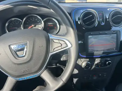 Dacia Sandero TCe 90 Stepway — Petit SUV urbain, boîte semi-auto, 32 000 km seulement — Miniature 10