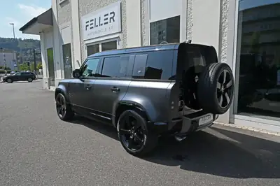 Land Rover Defender 110 525 V8 — Le SUV légendaire en version musclée Carpathian — Miniature 7