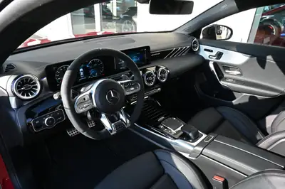 Mercedes-Benz CLA 45 S AMG 4Matic+ — Performance 422 ch, seulement 14'500 km — Miniature 17