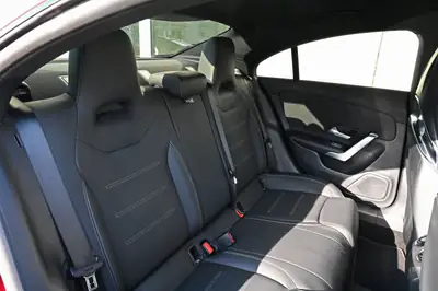 Mercedes-Benz CLA 45 S AMG 4Matic+ — Performance 422 ch, seulement 14'500 km — Miniature 30