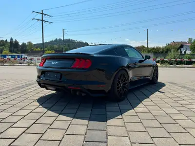 Ford Mustang Fastback 5.0 V8 GT — Muscle car légendaire, moteur neuf, passion américaine — detail
