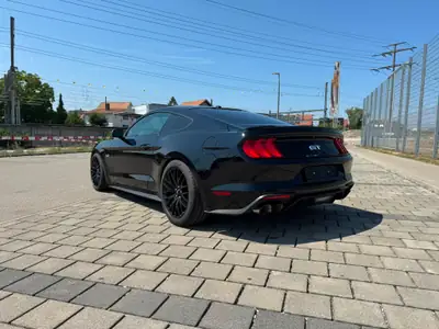 Ford Mustang Fastback 5.0 V8 GT — Muscle car légendaire, moteur neuf, passion américaine — Thumbnail 7