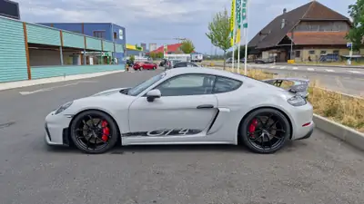 Porsche 718 Boxster 4.0 GT4 PDK — Sportive iconique, 15'900 km seulement — dashboard