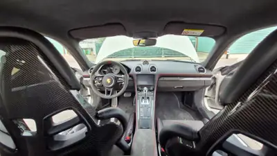 Porsche 718 Boxster 4.0 GT4 PDK — Sportive iconique, 15'900 km seulement — Thumbnail 13