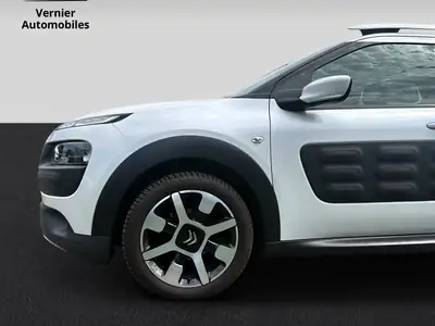 Citroën C4 Cactus 1.2 e-THP Rip Curl — Design urbain, faible consommation et garantie 12 mois — Miniature 8