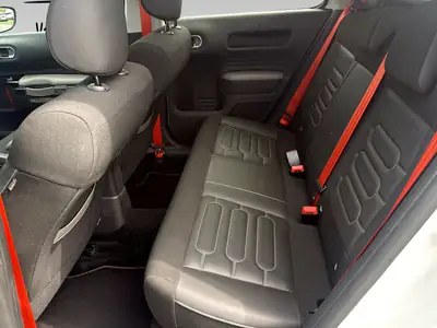 Citroën C4 Cactus 1.2 e-THP Rip Curl — Design urbain, faible consommation et garantie 12 mois — Miniature 12