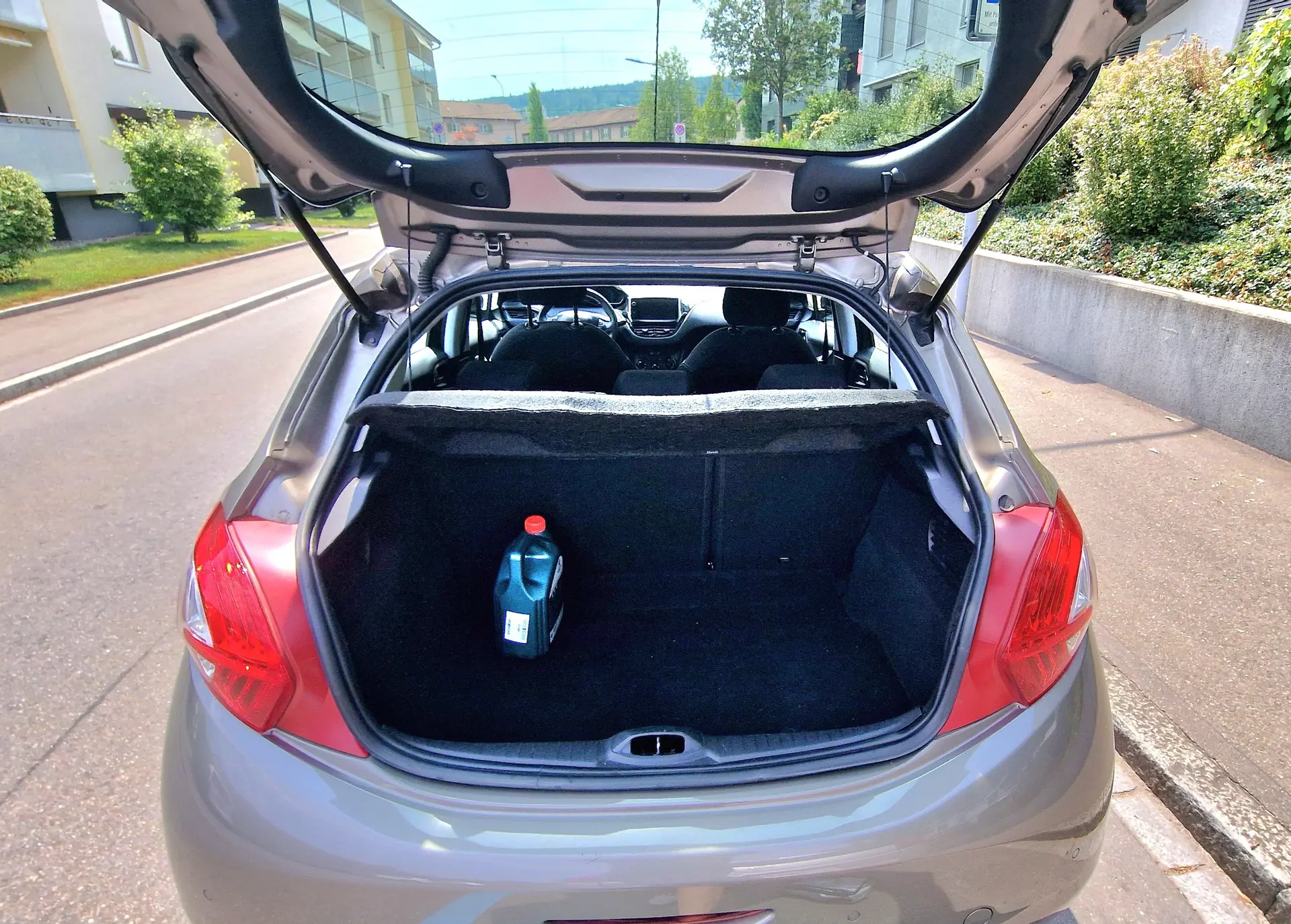 Peugeot 208 2014 occasion Zürich — 3