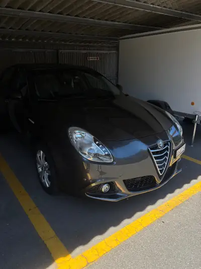 Alfa Romeo Giulietta 2.0 JTD 150 Sprint — Diesel performant, sans accident, 82 200 km — intérieur