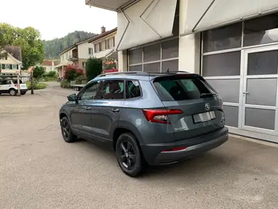 Skoda Karoq 2.0 TDI Style 4x4 — SUV robuste, transmission DSG, fraîchement révisé — côté