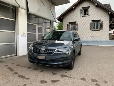 Skoda Karoq 2.0 TDI Style 4x4 — SUV robuste, transmission DSG, fraîchement révisé — intérieur
