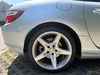 Mercedes-Benz SLK 200 BlueEfficiency — Cabriolet sportif, 48 000 km, motorisation efficace — Thumbnail 9
