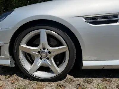 Mercedes-Benz SLK 200 BlueEfficiency — Cabriolet sportif, 48 000 km, motorisation efficace — Thumbnail 8
