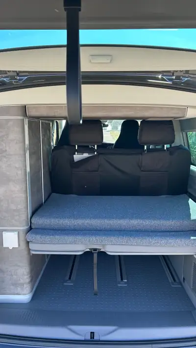 VW T6 2.0 TDI 150 Ocean Last Edition — Utilitaire premium, 25'000 km seulement — Miniatura 10