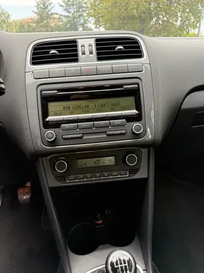 VW Polo 1.2 TSI Highline — Citadine dynamique, entretien suivi, sans sinistre — Miniature 8