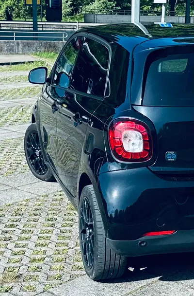 Smart Forfour EQ Prime 2018 — Citadine électrique compacte, entretien minimal — dettaglio