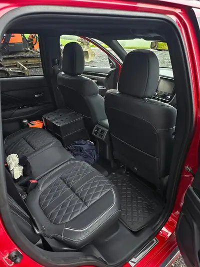 Mitsubishi Outlander 2.4 PHEV Diamond 2020 — SUV hybride rechargeable, 71 500 km — arrière