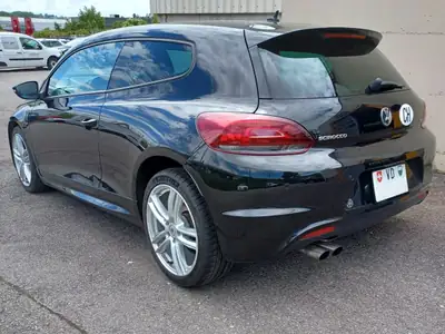 VW Scirocco 1.4 TSI 160 R-Line — Coupé sportif affûté, sans sinistre — tableau de bord