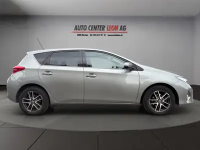 Toyota Auris 1.8 HSD Hybrid — Économie d'essence et faible kilométrage — Miniature 7