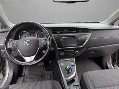 Toyota Auris 1.8 HSD Hybrid — Économie d'essence et faible kilométrage — Miniature 14