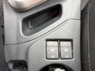 Toyota Auris 1.8 HSD Hybrid — Économie d'essence et faible kilométrage — Miniature 22