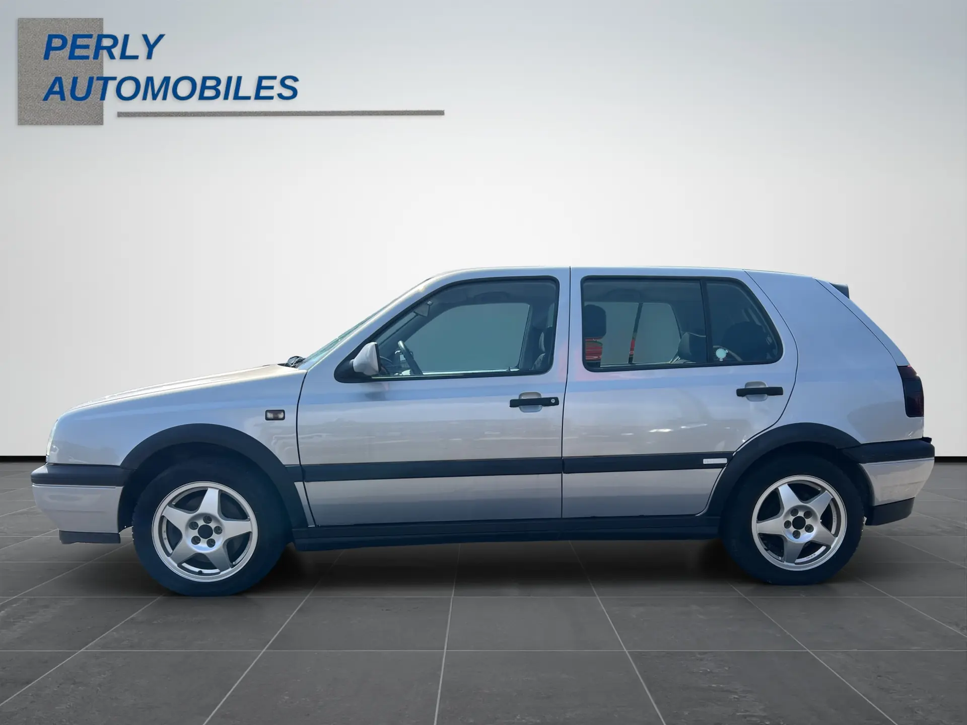Volkswagen Golf 1995 occasion Perly — 3