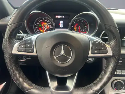 Mercedes-Benz SLC 300 Cabriolet — Roadster élégant, motorisation performante, 84'000 km — Miniature 10