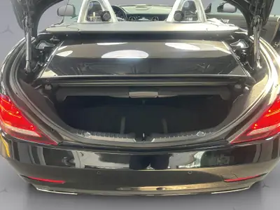 Mercedes-Benz SLC 300 Cabriolet — Roadster élégant, motorisation performante, 84'000 km — Miniature 15